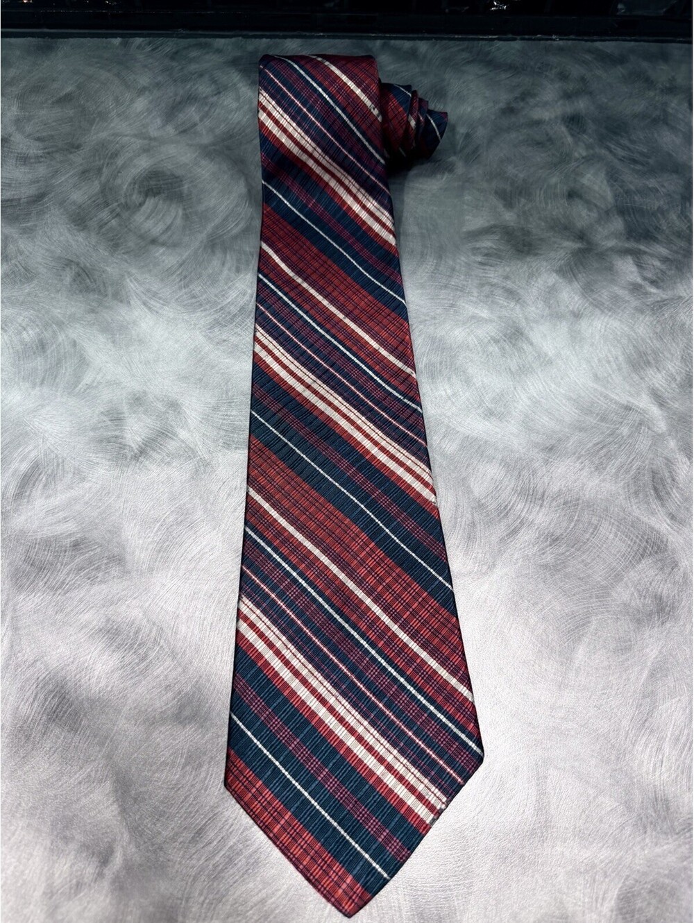 Vintage 1970s A.L. Baskin Kipper Tie Extra Wide 4.25” Plaid Red Blue Necktie